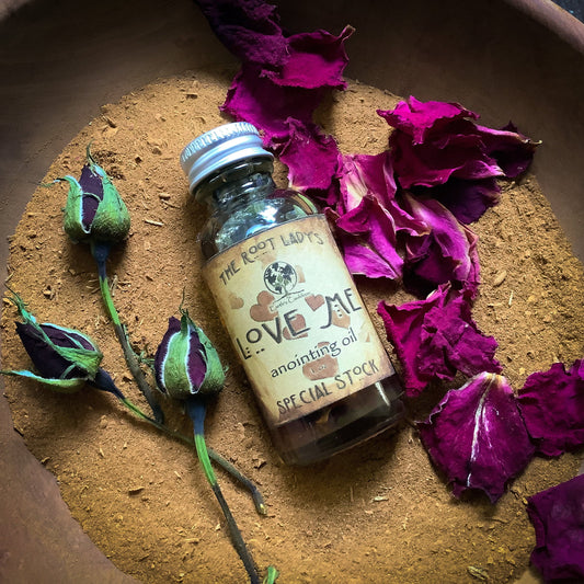 Love Me ~ Love Spell ~ For love and attraction, Spell and Anointing Oil