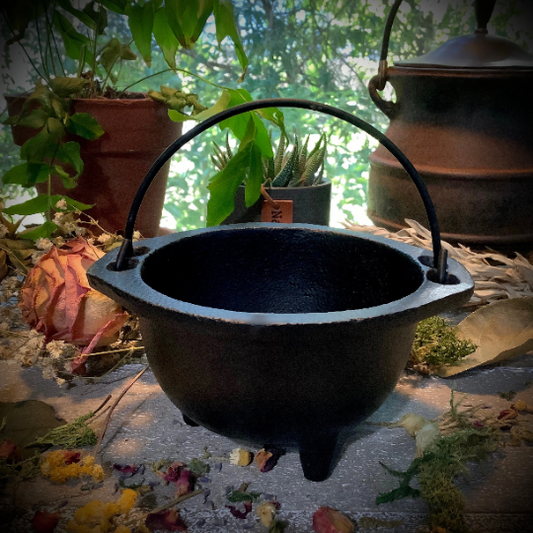Medium Cast Iron Cauldron